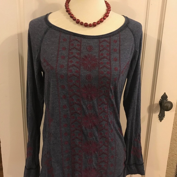 Johnny Was Tops - Johnny Was Joy Love Light gray and wine  LS tee M